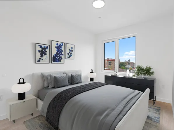 172-02 Hillside Avenue image 2 of 13