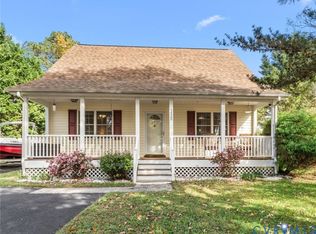 1120 S Glebe Rd, Montross, VA 22520