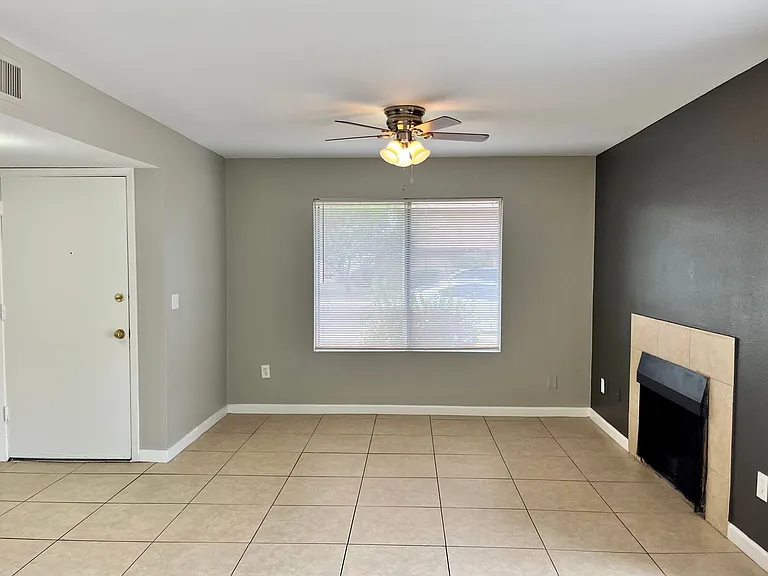 3352 W Harmont Dr #1 — Photo 5