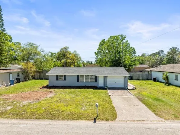 3210 Acacia St, Lutz, FL 33558