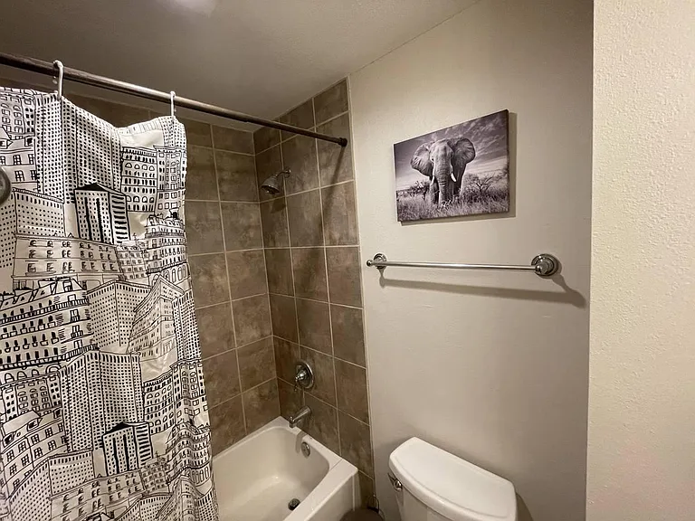 1677 SW Knoll Ave — Photo 16