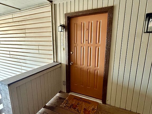 4th image of 412 N Oakwood Rd