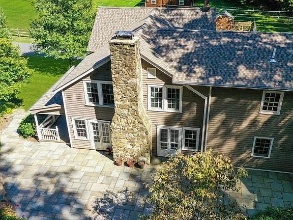 3rd image of 38 Guinea Hollow Rd
