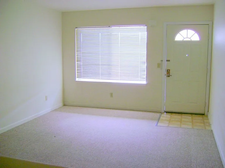 R13 — Photo 5