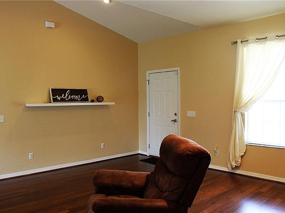 4th image of 4962 Stonecrest Dr