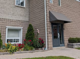 26 Spencer St E #106, Cobourg, ON K9A 1C2