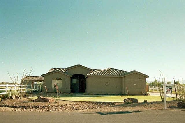 1st image of 322 W Via De Palmas Street