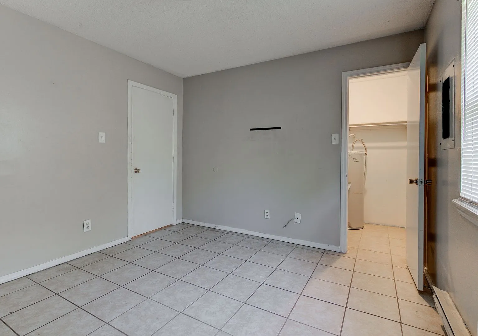MF-05-1612 South X Street Quadplex — Photo 4
