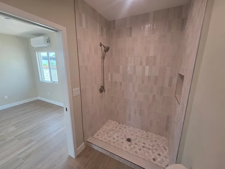 257 E Edna Pl — Photo 6