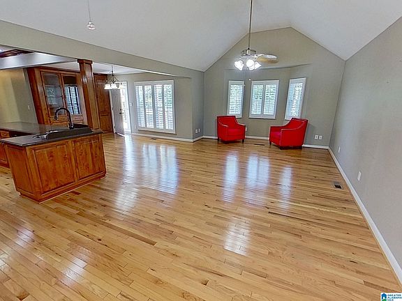 5th image of 1274 Bennett Dr