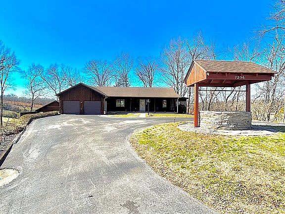 2nd image of 7296 Bardstown Rd