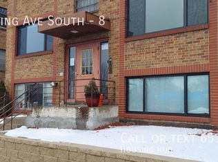 642 Snelling Ave S #8, Saint Paul, MN 55116