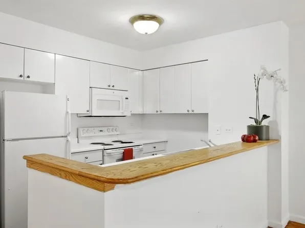 344 Third Avenue image 2 of 11