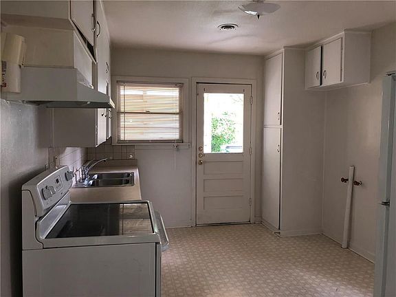 4th image of 5849 Coleman St