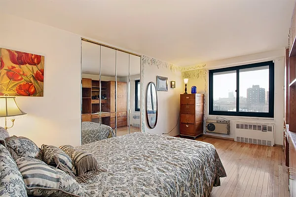 Sold by Corcoran | media 37