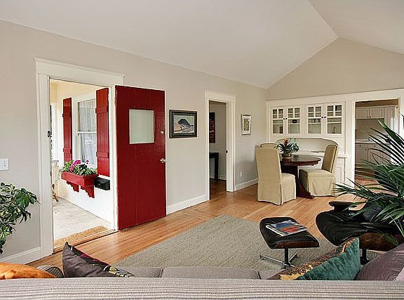 Welcoming entry to spacious living area