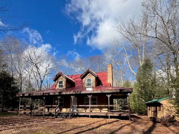 165 Longfellow Cir, Albrightsville, PA 18210