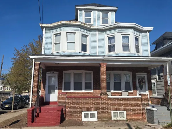 202 Commonwealth Ave, Trenton, NJ 08629