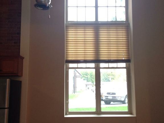 10ft. windows,custom blinds, southern exposure