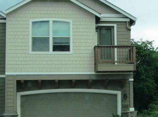 200 N 33rd Ct, Ridgefield, WA 98642