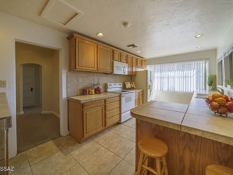 3438 E Lee St — Photo 14
