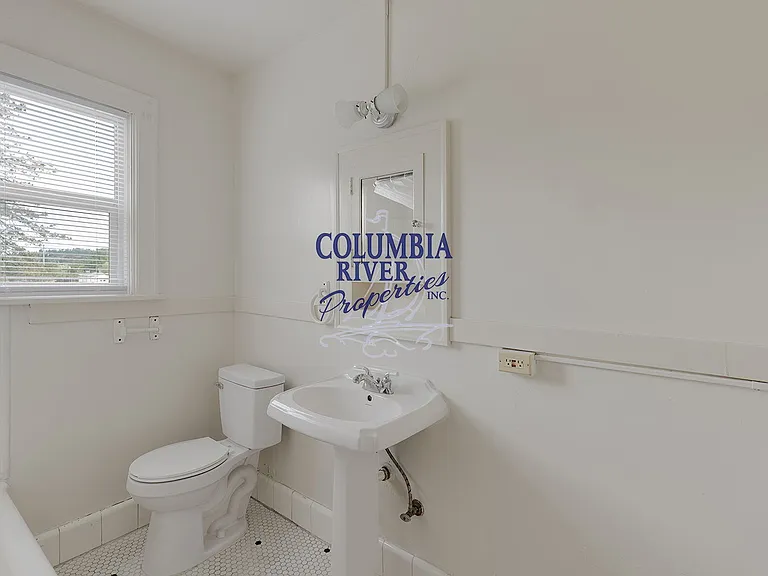 305 Pacific Ave N #306 — Photo 10