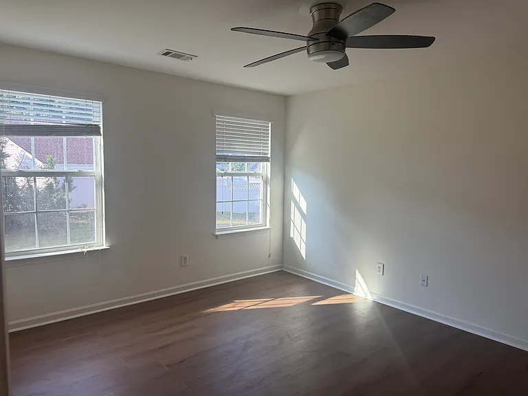 221 Rivers Edge Cir — Photo 22