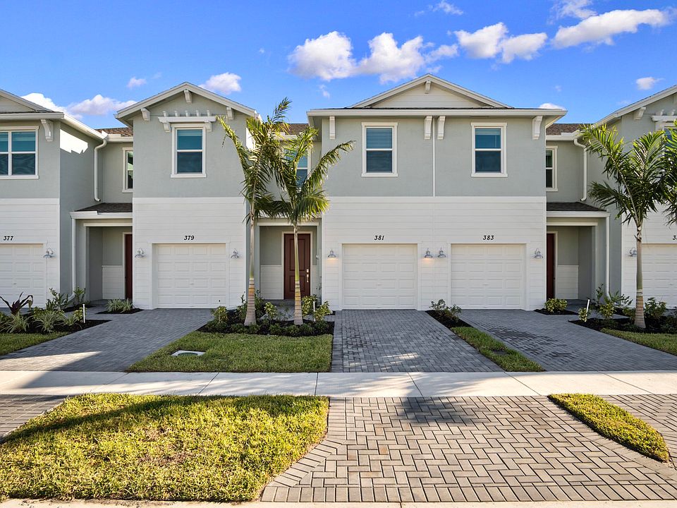 1st image of 381 SE CROSSOAK Lane