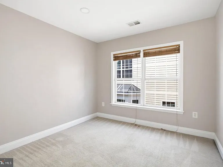 16542 Reservoir Loop — Photo 25
