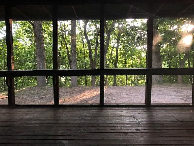Backyard deck overlook Bella Vista Lake