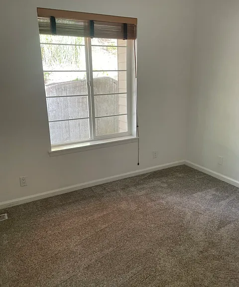2709 Hallmark Ln — Photo 14