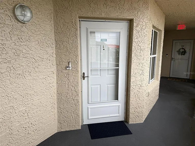 426 Bouchelle Dr #303 — Photo 6