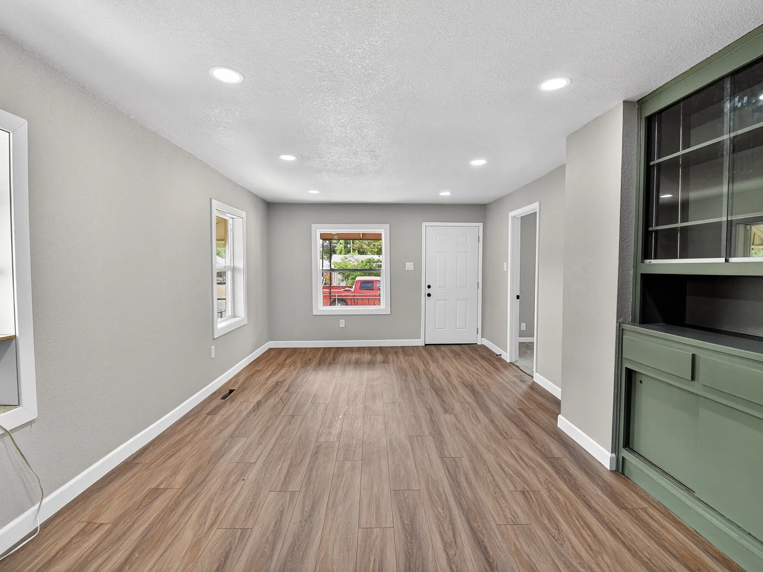 3 bed, 1488 sqft, $1,850 — Photo 4