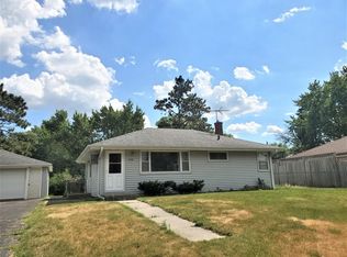 1510 Sherren Ave E, Maplewood, MN 55109