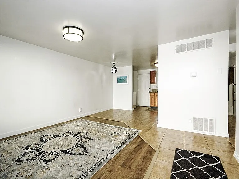 219 E Southgate Ave #1 — Photo 7