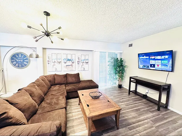 S William Miller Dr — Photo 1