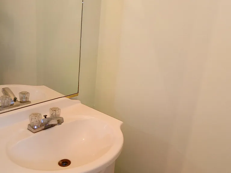 5957 Edgelake Dr — Photo 16