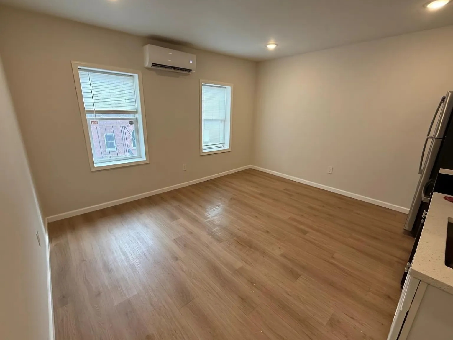 1 bed, $1,600 — Photo 4