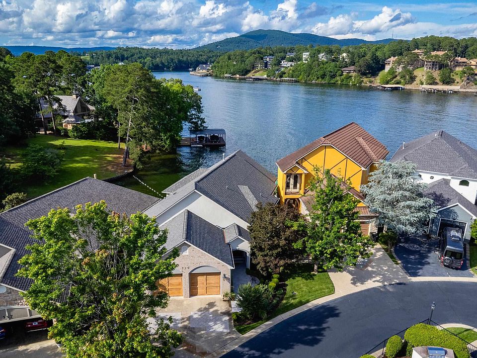 1st image of 329 Paradise Point