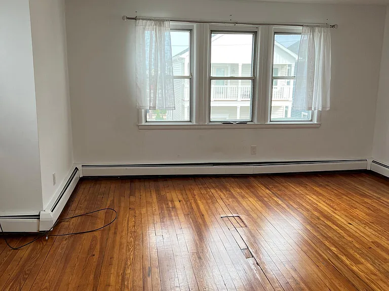 126 N Portland Ave #1 — Photo 7