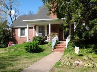 305 N 6th St, Murray, KY 42071