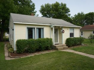 403 3rd St S, Grove City, MN 56243