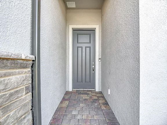 3rd image of 4250 Annapolis Ave
