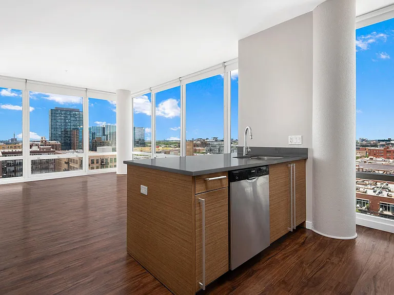 24 S Morgan Apartments — Photo 11