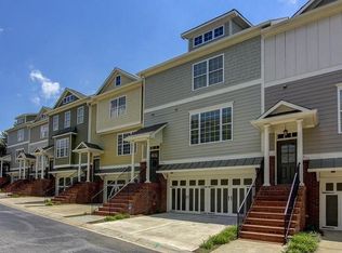 609 Lexington Vlg, Peachtree City, GA 30269