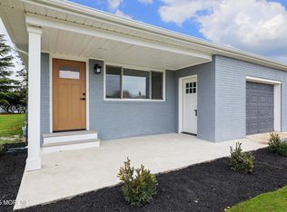 7 Santa Fe Ct, Toms River, NJ 08757