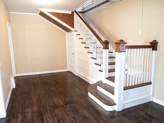 2nd image of 617 North St