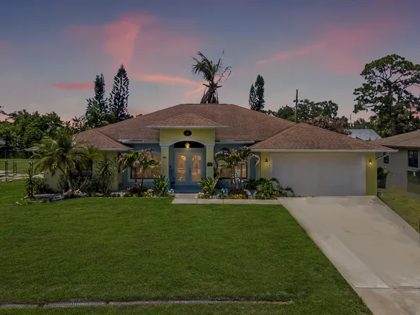 591 SE Chapman Avenue, Port St Lucie, FL 34984