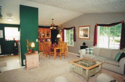 Living room/dining room
