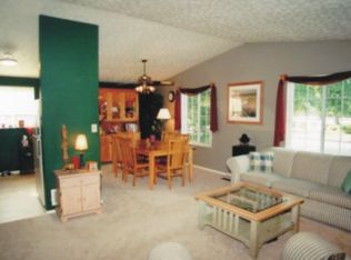 2715 Sawmill Forest Ave, Dublin, OH 43016